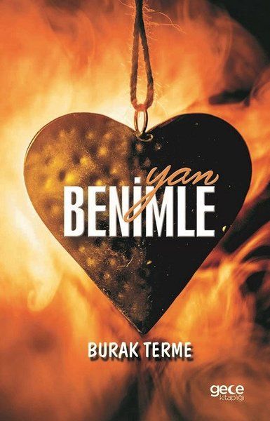 Yan Benimle kitap kapağı